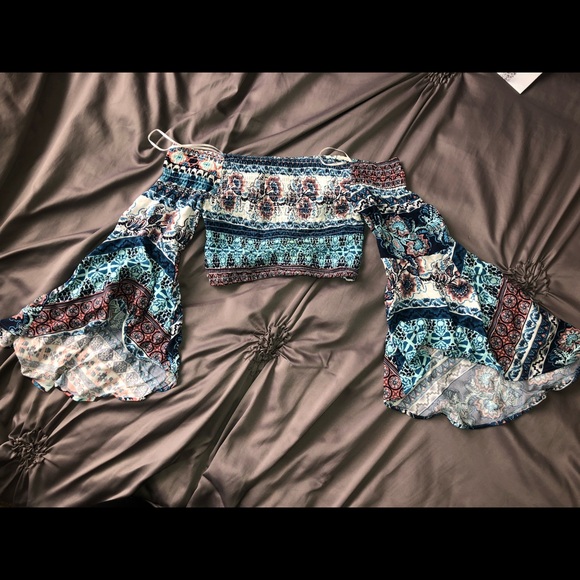 Floral Bandeau Crop Top with Bell Sleeves - Picture 2 of 3